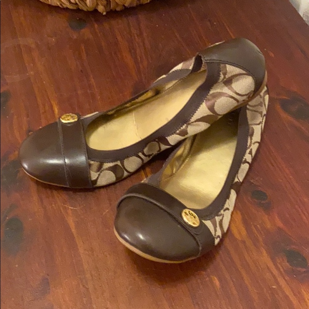 Coach Chelsea Flats